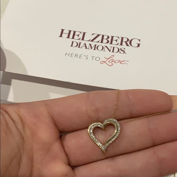 Necklace - Picture 1 of 4